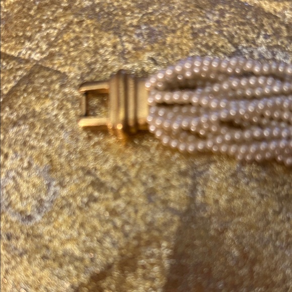 Elegant Pearl and Gold Braided Bracelet - Picture 8 of 9